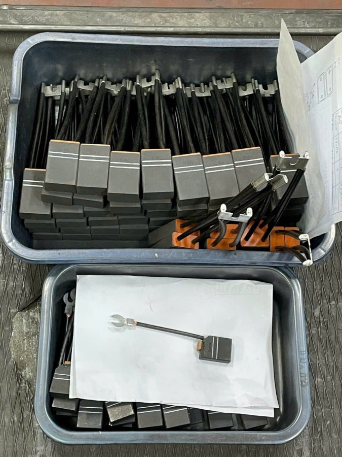 Cung cấp chổi than Morgan: EG251, EG571,EG236S,CM5H, NCC634