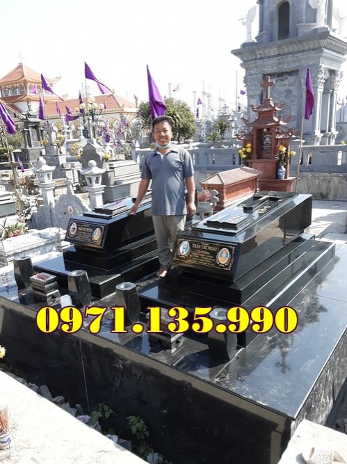 57- Mẫu mộ đá tự nhiên nguyên khối đẹp bán tại Vũng Tàu - mộ đá liền ngôi-image-3
