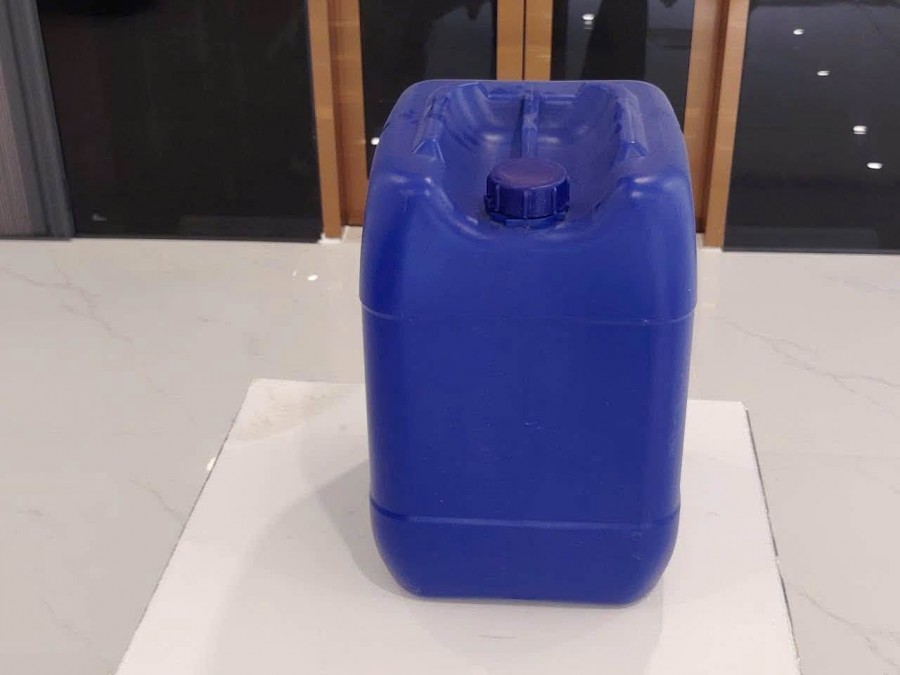 can nhựa đựng hóa chất