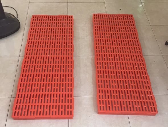 sàn nhựa chăn nuôi gia cầm, gia súc